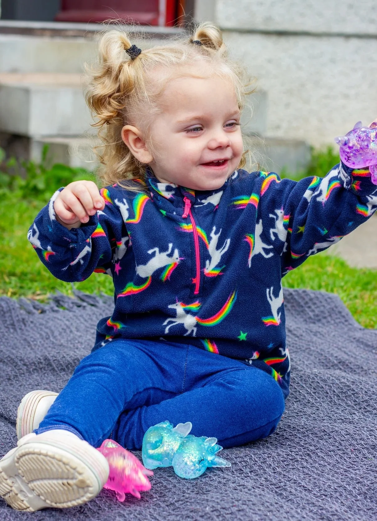 Scrunchems Sugar Unicorn - Squishy Unicorn Fidget Toy - Image 6