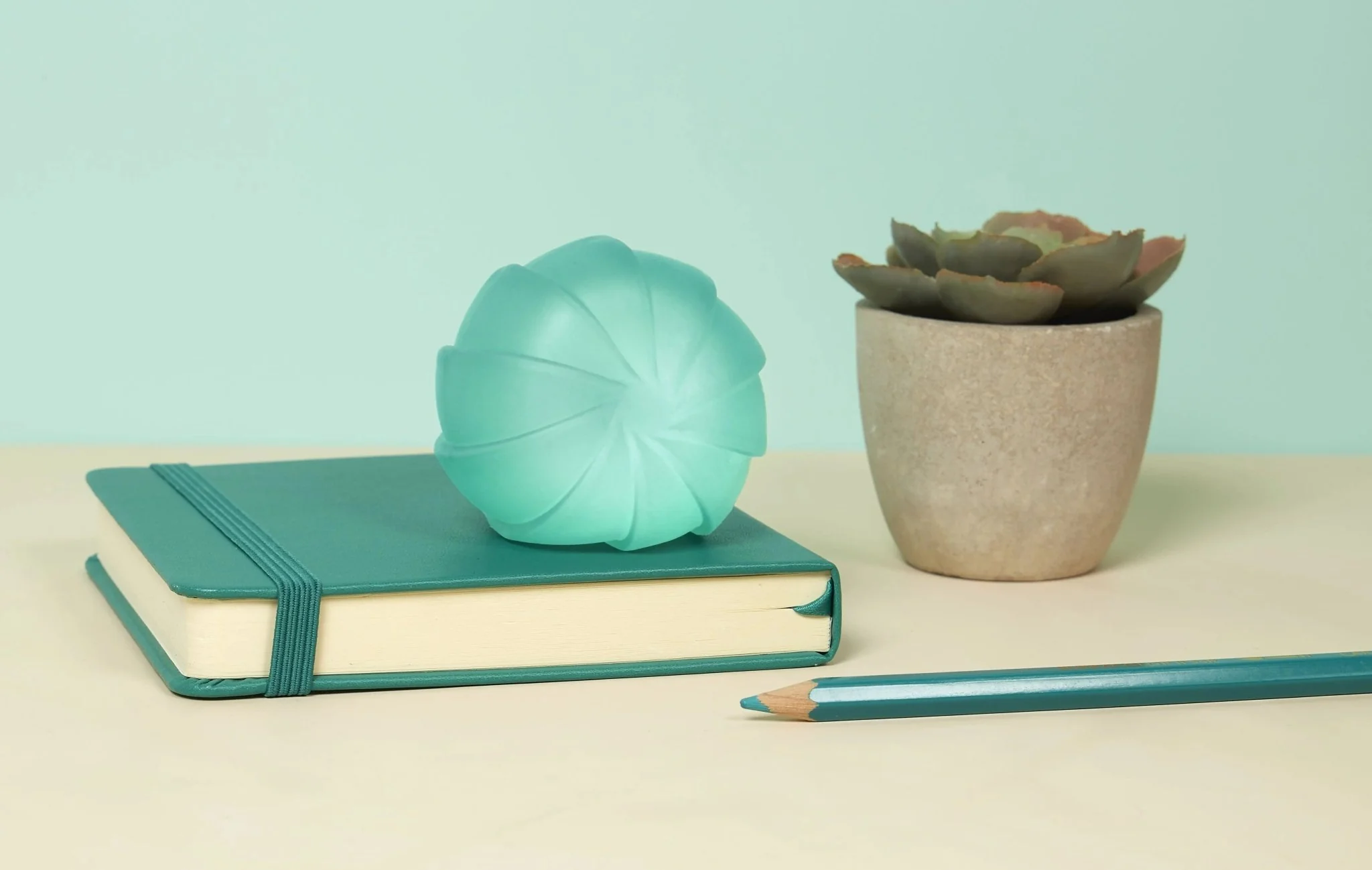 Speks Gump Surface - The squish ball with sensory textures - Image 3